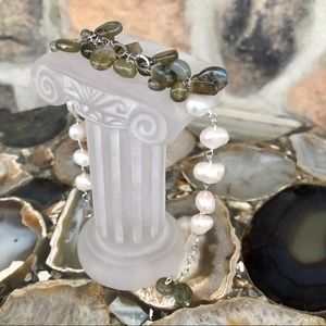 Silver 8” Labradorite & Freshwater Pearl Bracelet